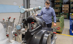 Kolaboratívny robot na ultrazvukové zváranie a pre frézovacie aplikácie