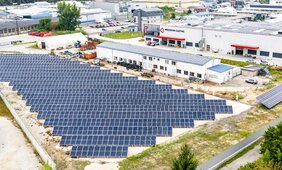 Medeko Cast – nižšie náklady vďaka batériovým úložiskám brAIn